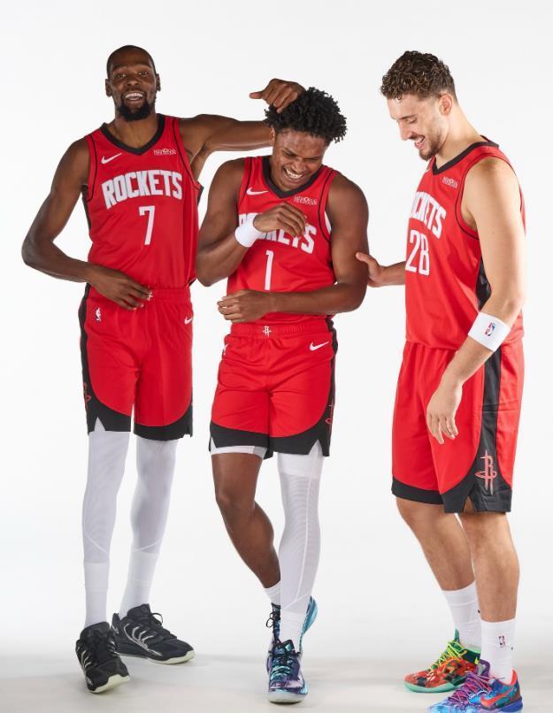 九游-主场大胜国王，火箭队火线变阵！底薪后卫重回首发，乌度卡很精明