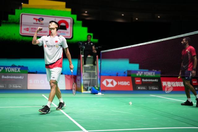 jiuyou.com-赵俊鹏延续“惊喜”进世锦赛半决赛 陈雨菲成“独苗”